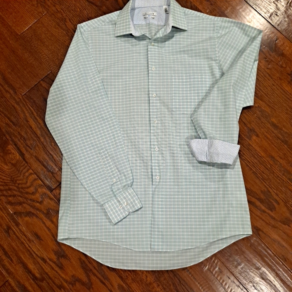 VAN HEUSEN AR STETCH DRESS SHIRT
